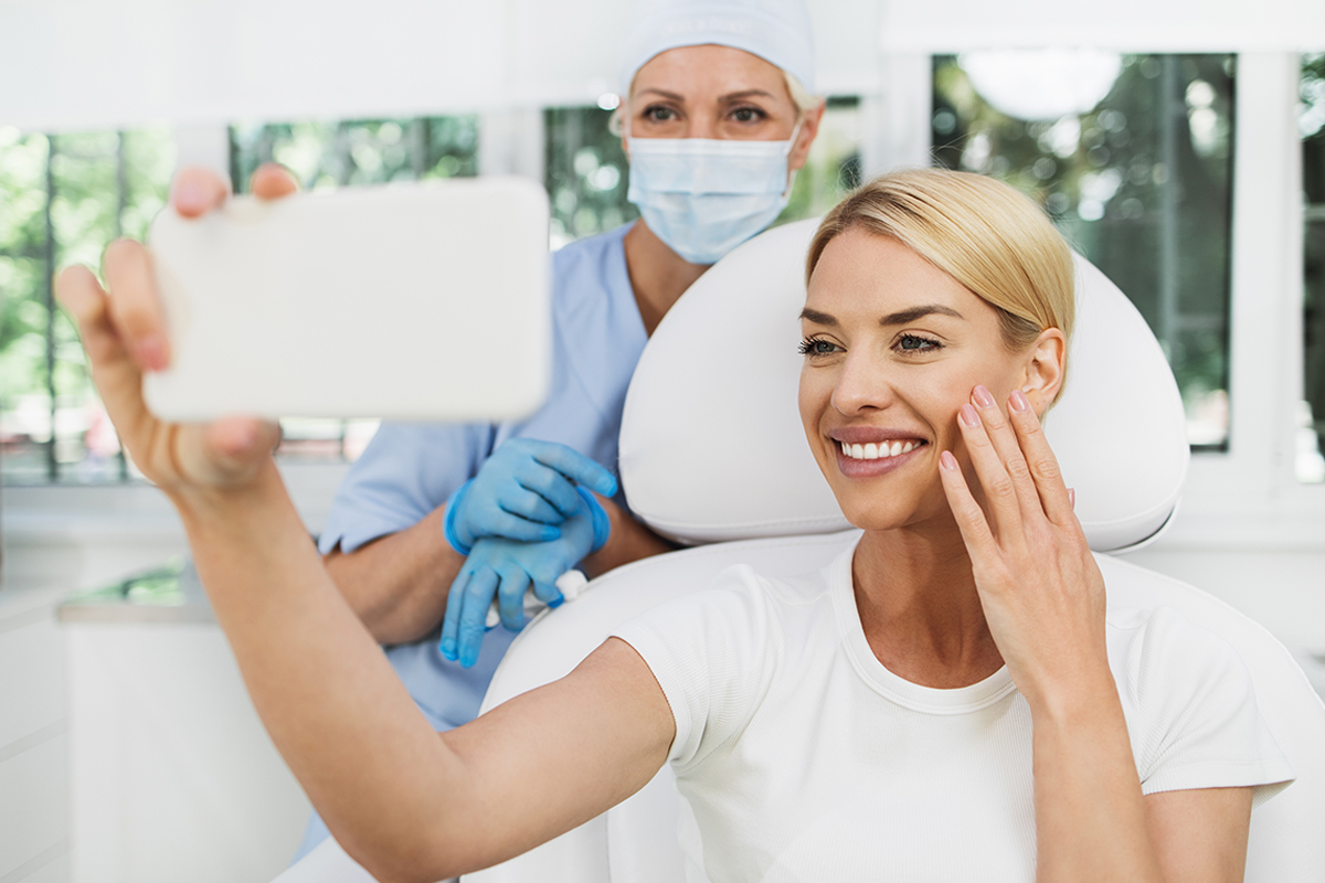 woman happy with her skin after cryotherapy in Palo Alto